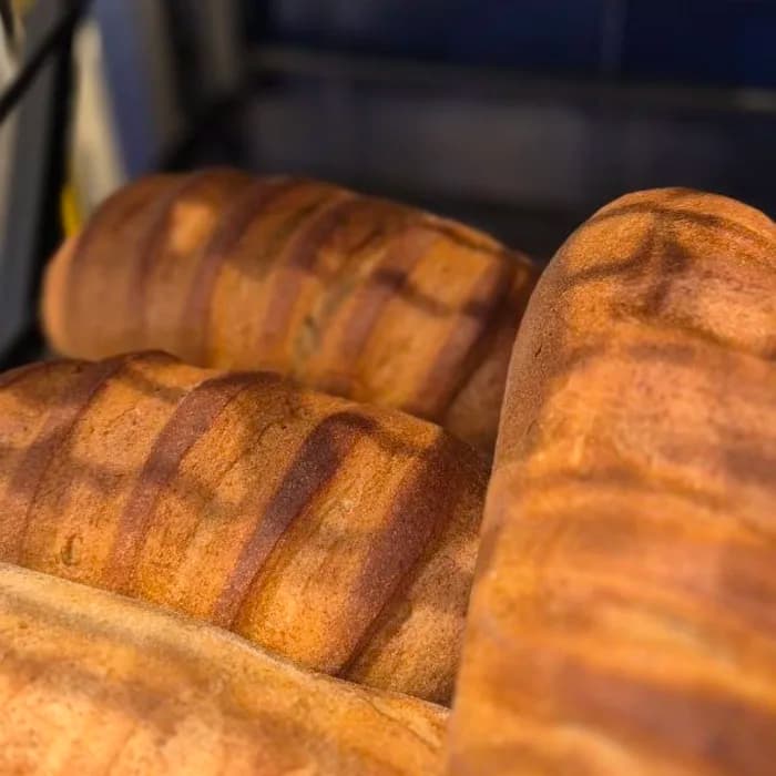 Pain complet à la farine complète — boulangerie Chez Flo Paris 13e