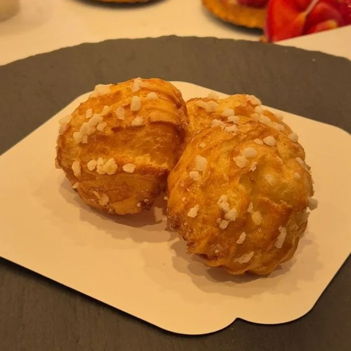Chouquettes : Chez Flo, artisan bakery in Paris 13th