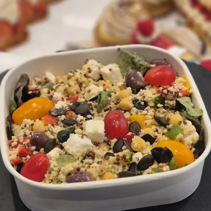 Salade gourmande quinoa et boulgour — sandwicherie Chez Flo Paris 13e