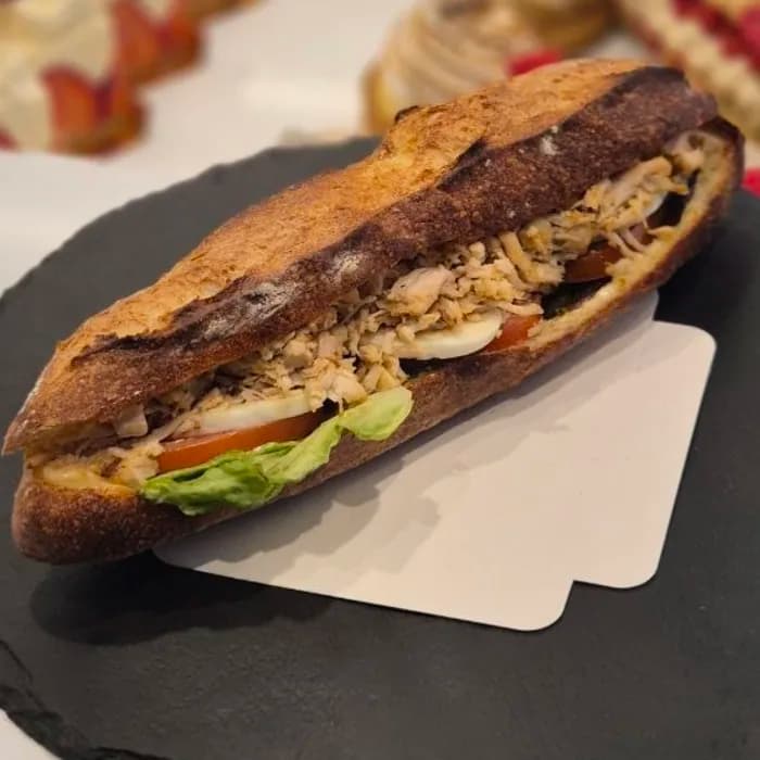 Sandwich serrano et noix — sandwicherie Chez Flo Paris 13e