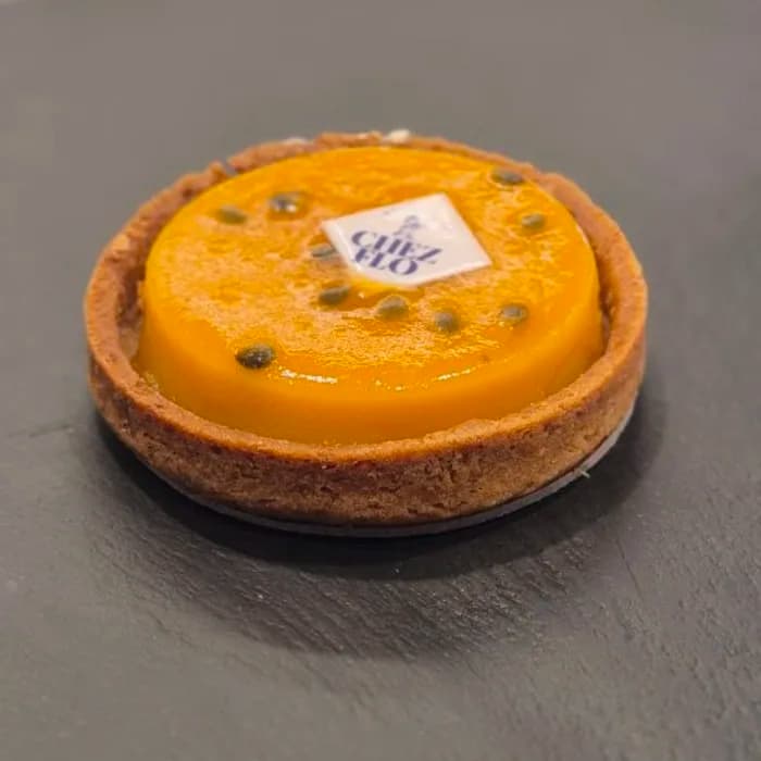 Tarte mangue et fruit de la passion — pâtisserie Chez Flo Paris 13e