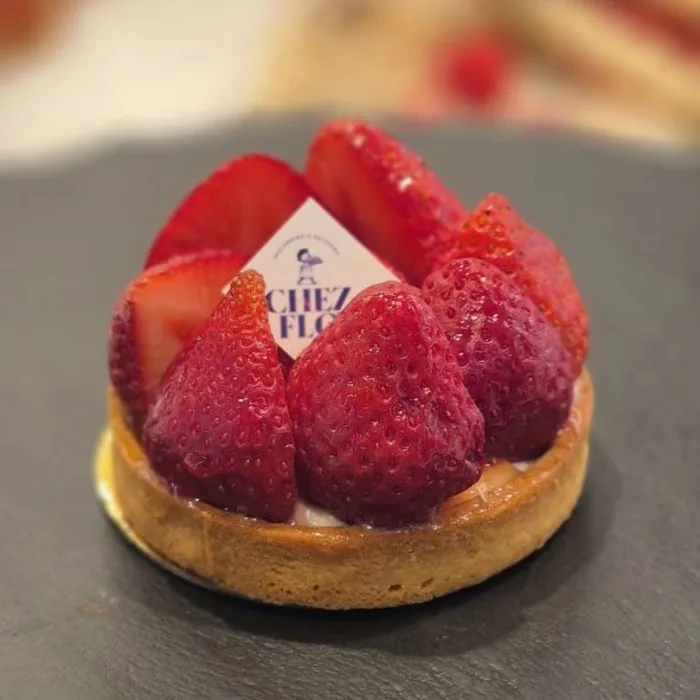 Tartelette aux fraises — pâtisserie artisanale Chez Flo Paris 13e