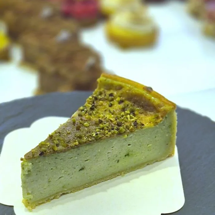 Pistachio Flan : Chez Flo, artisan bakery in Paris 13th